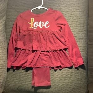 A two piece burgundy pants set size 5t.